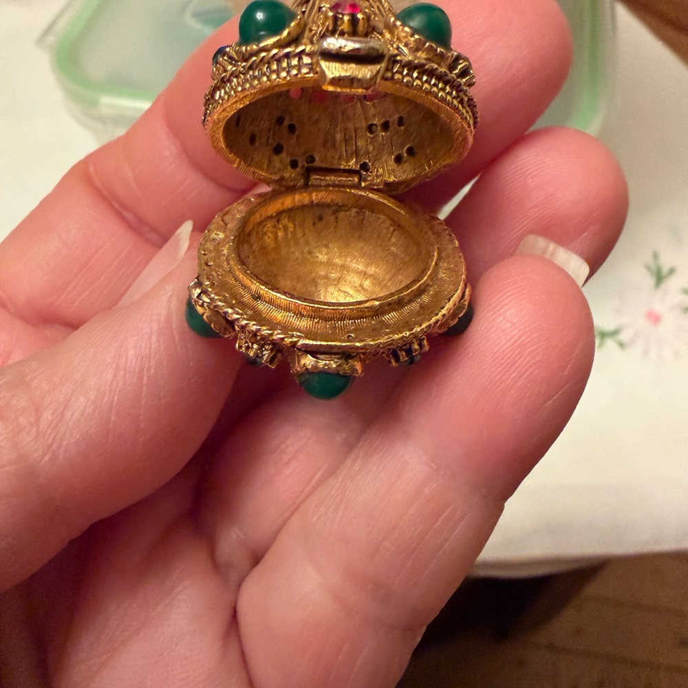 Vintage Florenza Goldtone Green Red Beaded Pendant with necklace mad men vibe - Picture 4 of 13